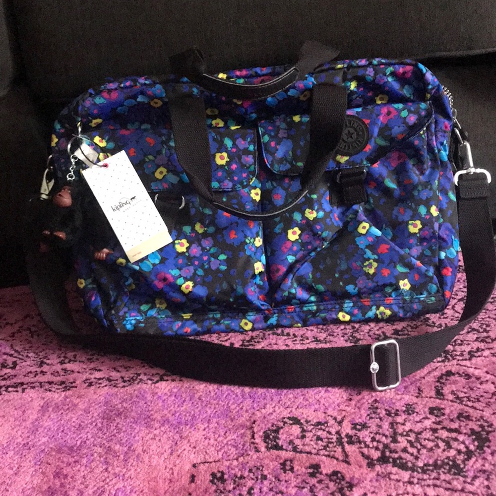 NWT Kipling Bay Bag with Changing Mat.